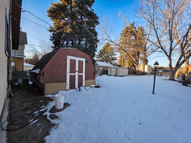 137 Jessamine Avenue E, Saint Paul, MN 55117