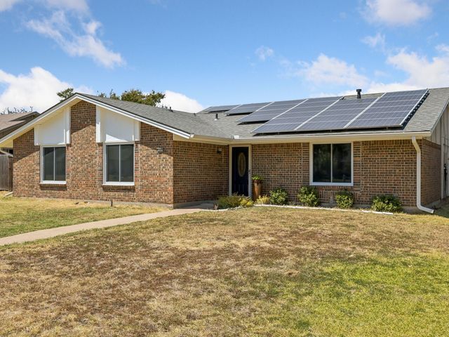 1809 Windsong Trail, Richardson, TX 75081
