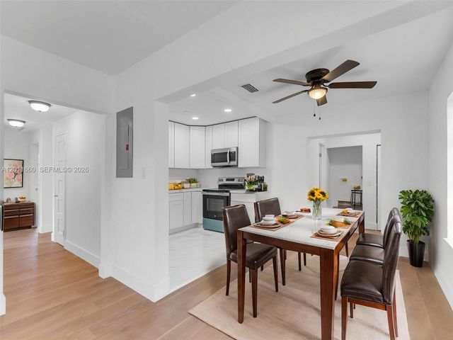 520 NW 32nd Pl 520, Miami, FL 33125