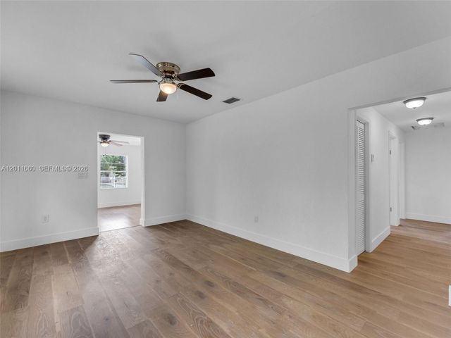 520 NW 32nd Pl 520, Miami, FL 33125