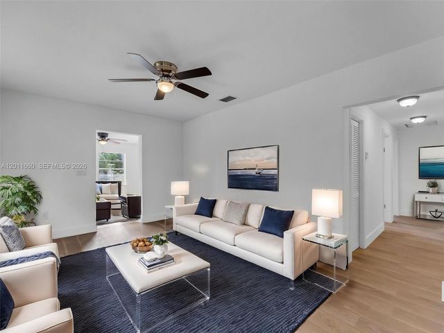520 NW 32nd Pl 520, Miami, FL 33125
