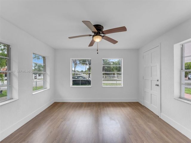 520 NW 32nd Pl 520, Miami, FL 33125