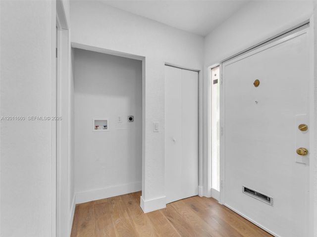520 NW 32nd Pl 520, Miami, FL 33125