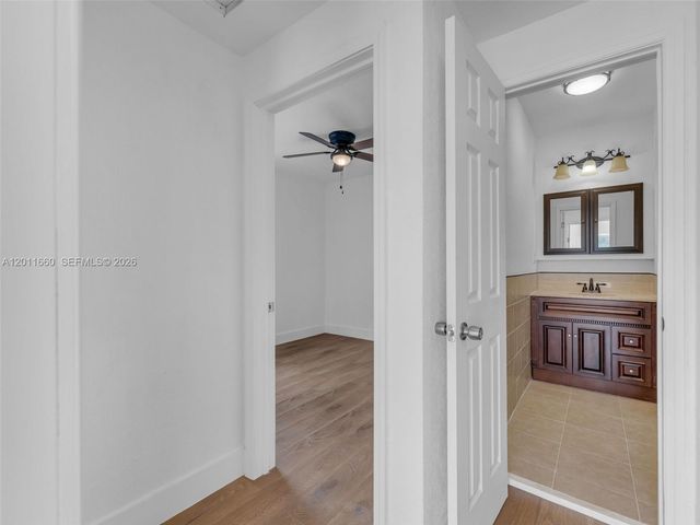 520 NW 32nd Pl 520, Miami, FL 33125