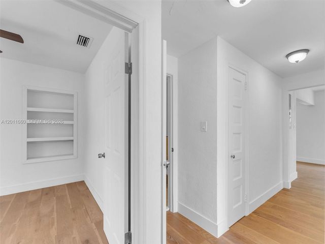 520 NW 32nd Pl 520, Miami, FL 33125