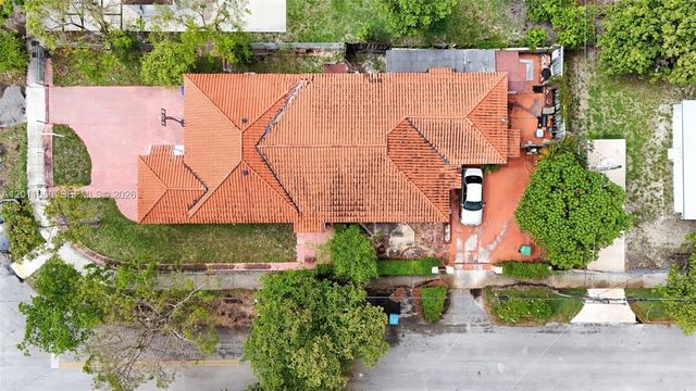 520 NW 32nd Pl 520, Miami, FL 33125