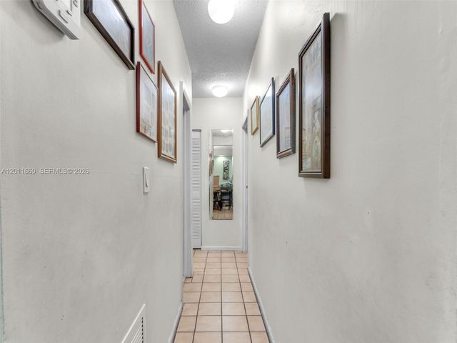 520 NW 32nd Pl 520, Miami, FL 33125