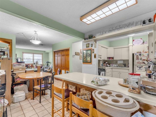 520 NW 32nd Pl 520, Miami, FL 33125