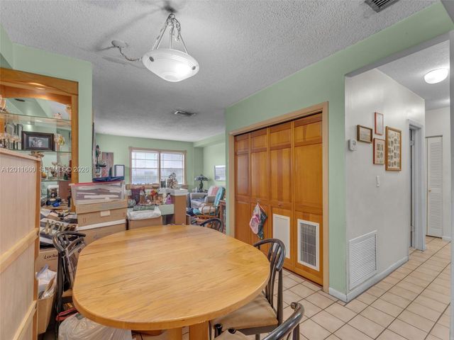 520 NW 32nd Pl 520, Miami, FL 33125
