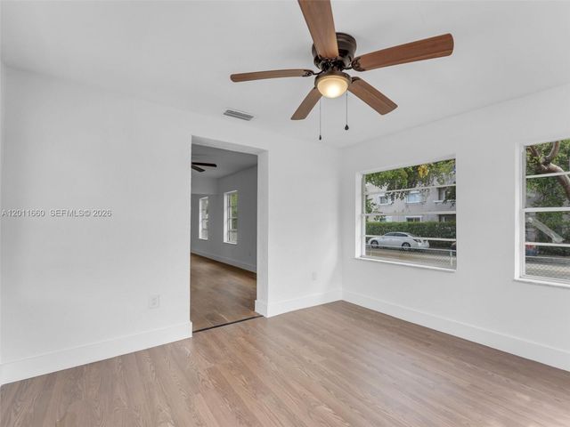 520 NW 32nd Pl 520, Miami, FL 33125
