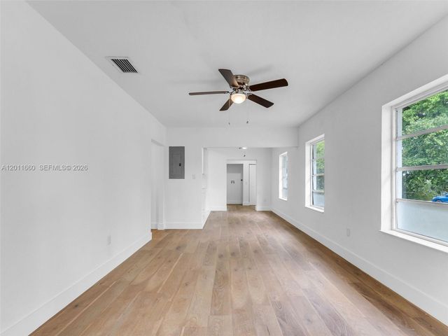 520 NW 32nd Pl 520, Miami, FL 33125