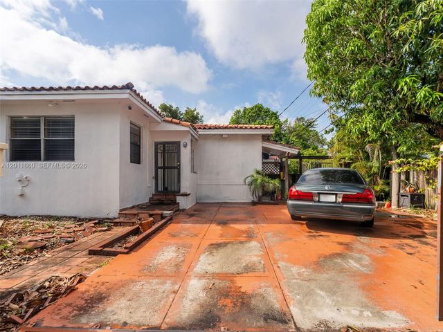 520 NW 32nd Pl 520, Miami, FL 33125