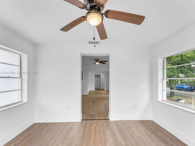 520 NW 32nd Pl 520, Miami, FL 33125