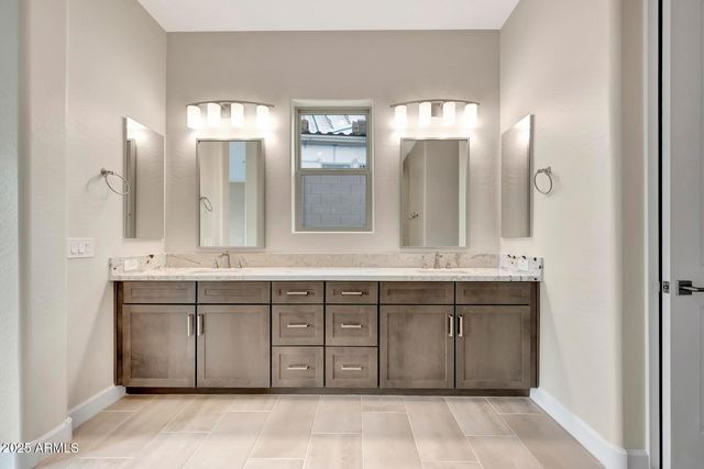 20657 W BERRIDGE Lane, Buckeye, AZ 85396