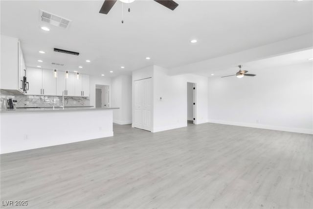 244 North 19th Street, Las Vegas, NV 89101