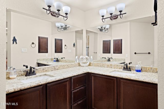 13232 EMERALD ISLE Street, Horizon City, TX 79928
