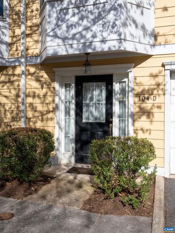 104 Melbourne Park Cir Apt D, Charlottesville, VA 22901