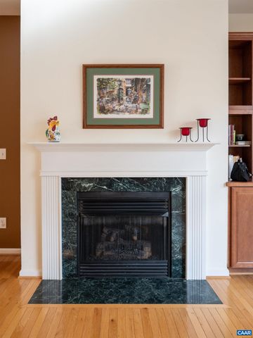 104 Melbourne Park Cir Apt D, Charlottesville, VA 22901