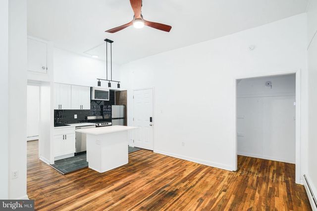 1024 PINE ST, Philadelphia, PA 19107