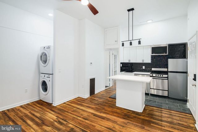 1024 PINE ST, Philadelphia, PA 19107