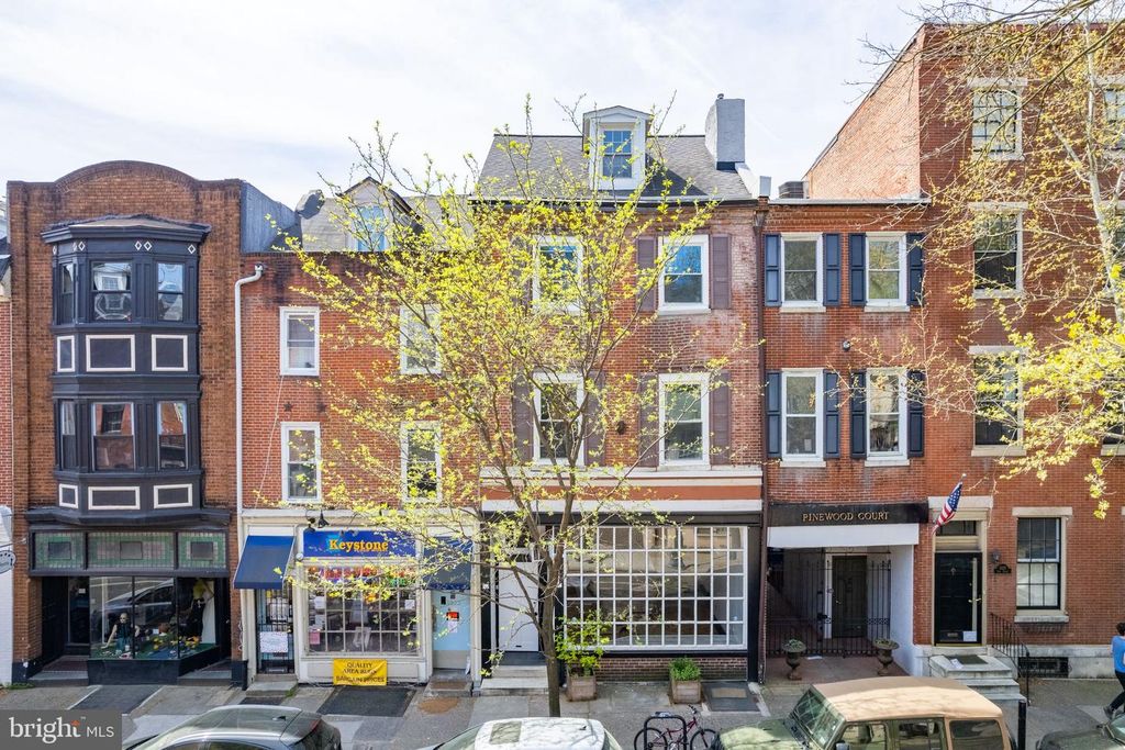 1024 PINE ST, Philadelphia, PA 19107