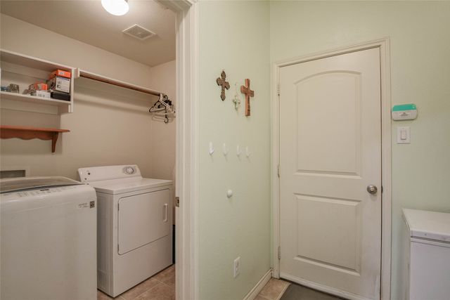 1408 Lauren Lane, Granbury, TX 76048