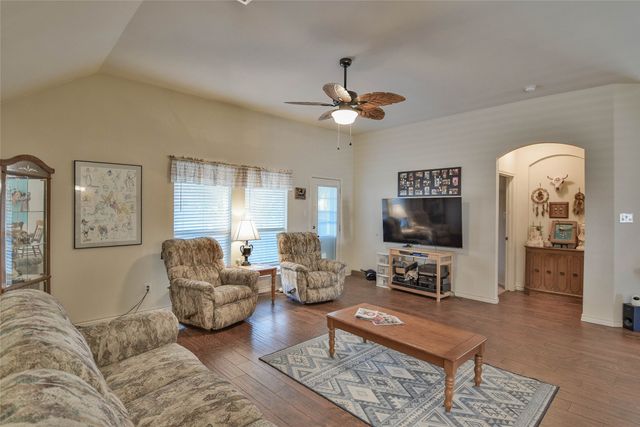 1408 Lauren Lane, Granbury, TX 76048