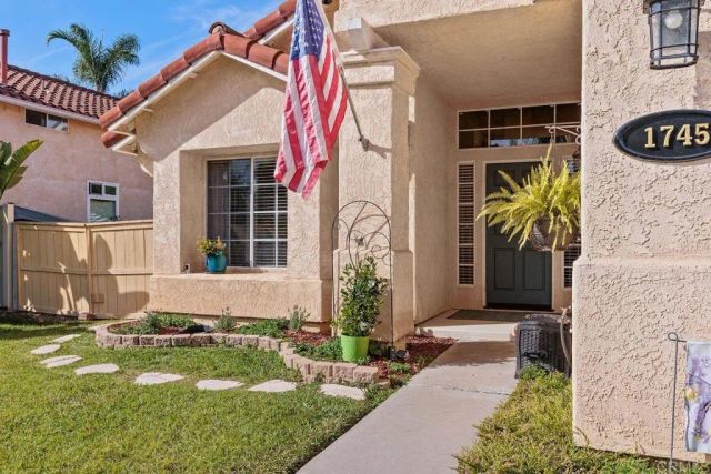 1745 Crystal Ridge Way, Vista, CA 92081