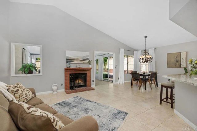 1745 Crystal Ridge Way, Vista, CA 92081