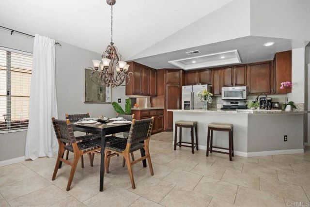 1745 Crystal Ridge Way, Vista, CA 92081