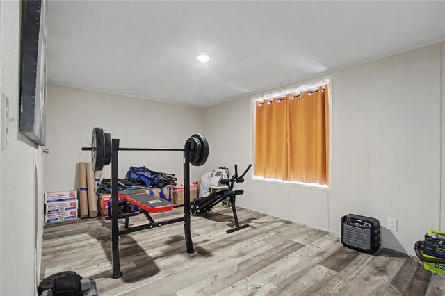 5775 Road 3550, Cleveland, TX 77327