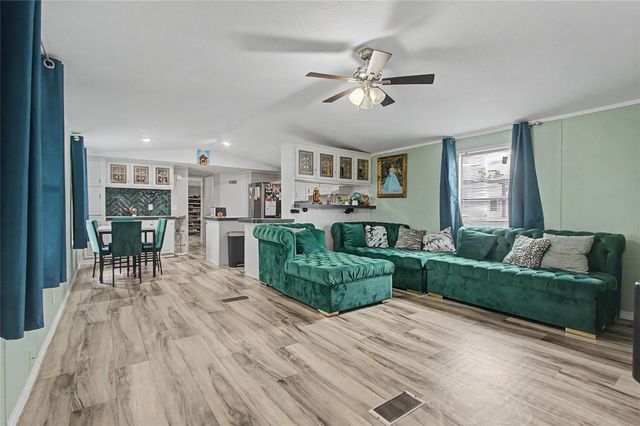 5775 Road 3550, Cleveland, TX 77327