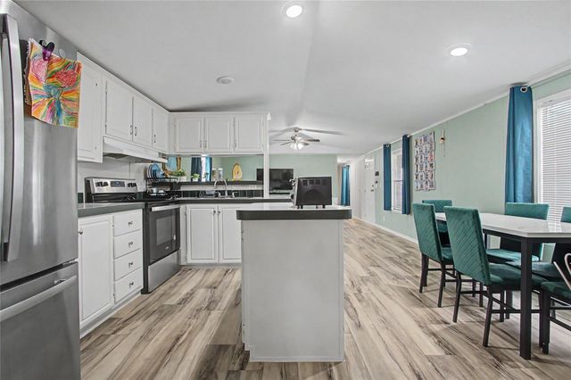 5775 Road 3550, Cleveland, TX 77327