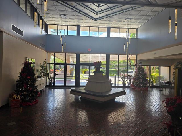 1101 Colony Point Cir 304, Pembroke Pines, FL 33026