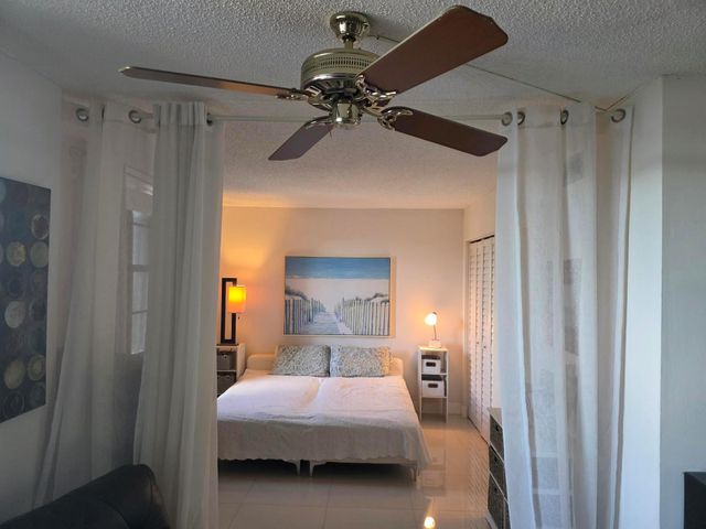 1101 Colony Point Cir 304, Pembroke Pines, FL 33026