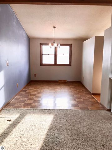 2415 50th Avenue, Lakeview, MI 48850