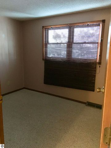 2415 50th Avenue, Lakeview, MI 48850