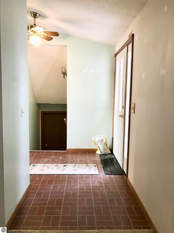 2415 50th Avenue, Lakeview, MI 48850