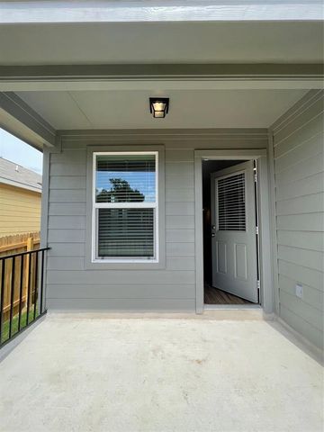 10717 Steinbeck DR, Austin, TX 78747