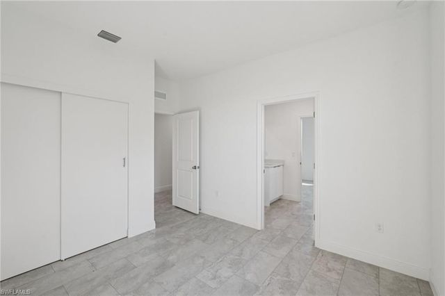 7015 Jolly CIR, Labelle, FL 33935