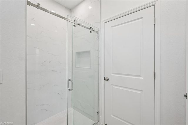 7015 Jolly CIR, Labelle, FL 33935