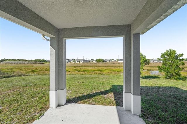 7015 Jolly CIR, Labelle, FL 33935