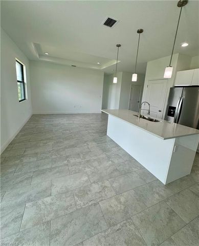 7015 Jolly CIR, Labelle, FL 33935