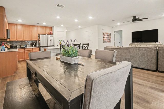 2022 Rebel Way, Alvin, TX 77511