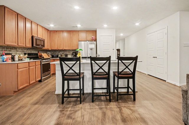 2022 Rebel Way, Alvin, TX 77511