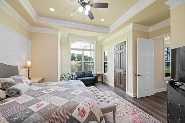 185 Stately Oak Dr, Huntingdon, TN 38344