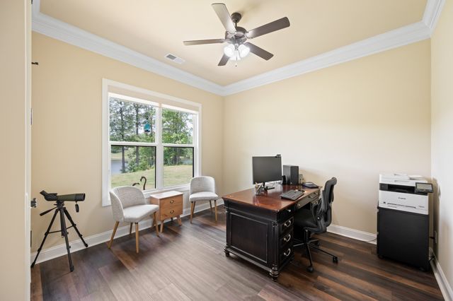 185 Stately Oak Dr, Huntingdon, TN 38344