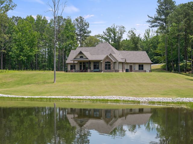 185 Stately Oak Dr, Huntingdon, TN 38344