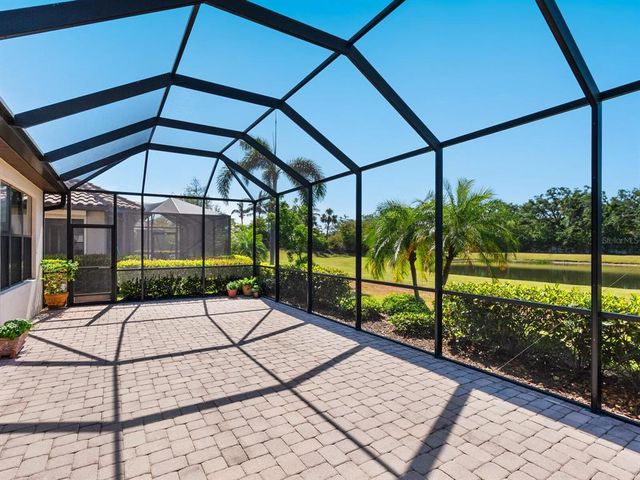 2525 VACCARO DRIVE, Sarasota, FL 34231
