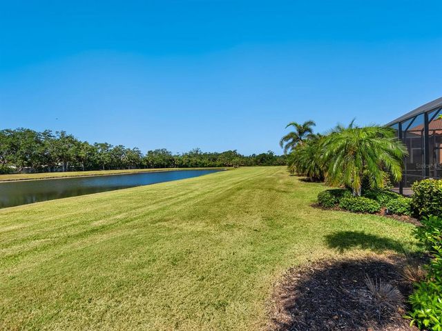 2525 VACCARO DRIVE, Sarasota, FL 34231